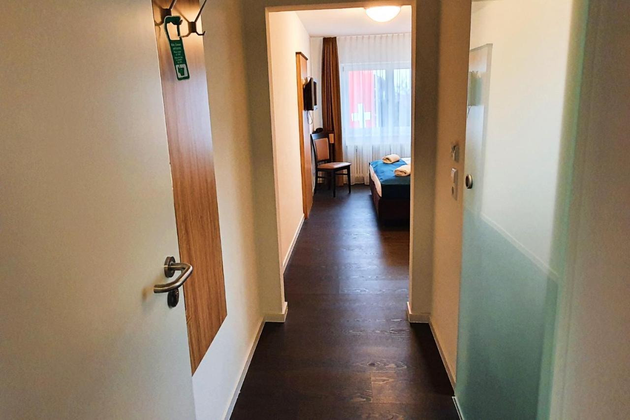 Sport Hotel Кенцинген Экстерьер фото