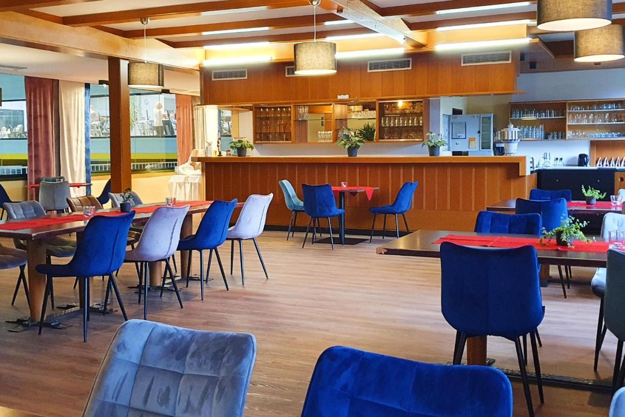 Sport Hotel Кенцинген Экстерьер фото