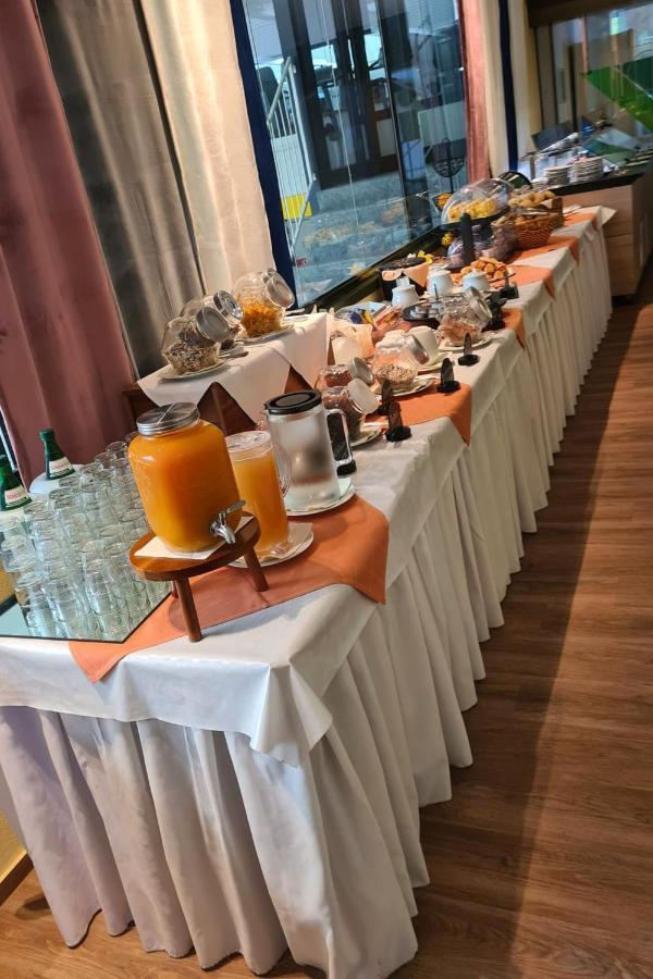 Sport Hotel Кенцинген Экстерьер фото
